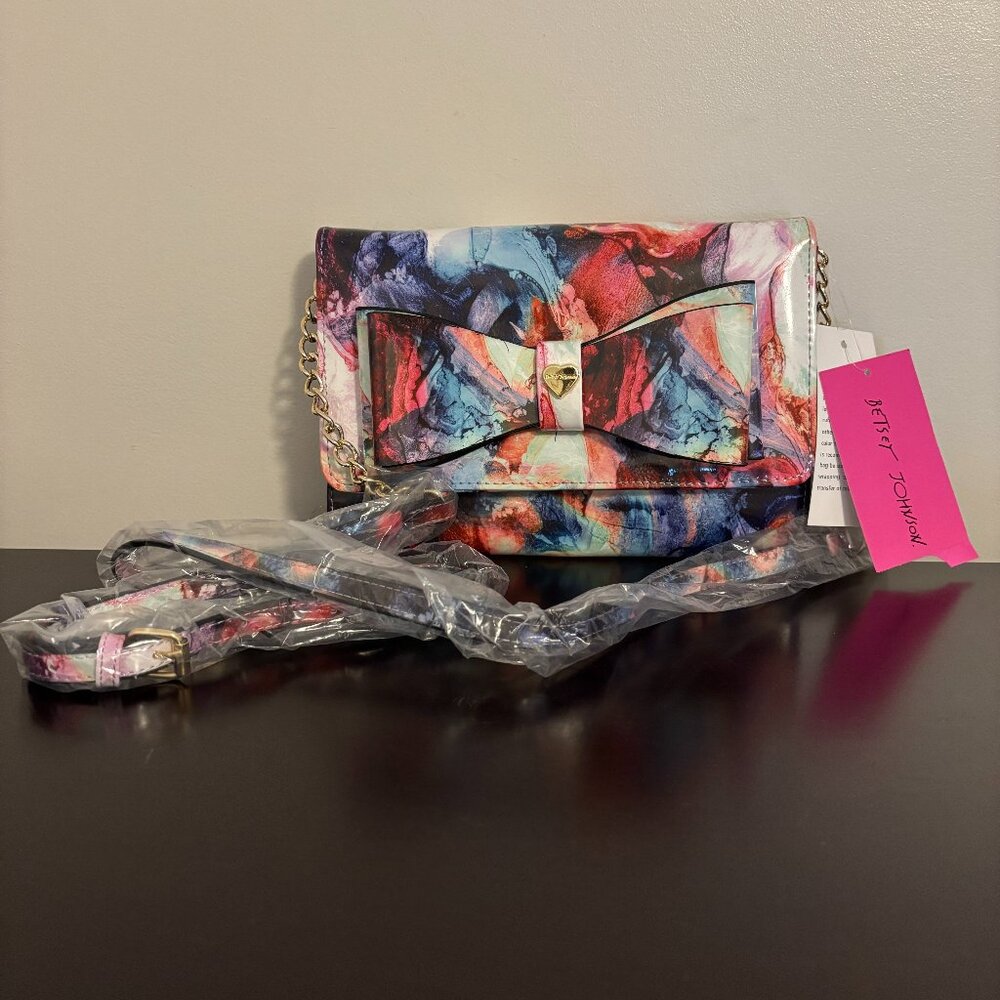 Betsey Johnson Pastel Watercolored Pattern Xodani Wallet Crossbody New
